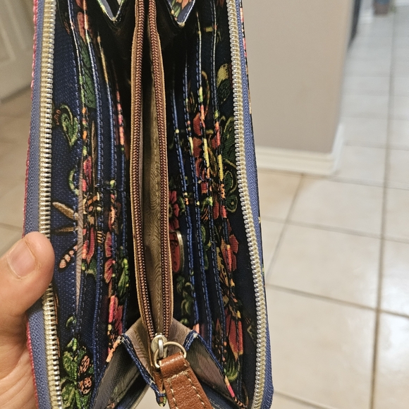 Sakroots wallet blue,red green, - Picture 6 of 10